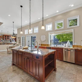 Kitchen Island & Prep Space